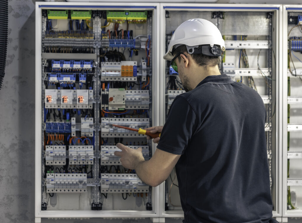 why does my circuit breaker keep tripping — SmartPower Electrical